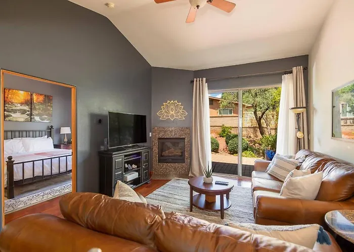 Holiday home Uptown Gem: 3-bed Townhome With Majestic Views And Location Sedona