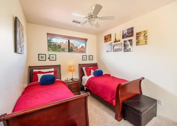 Uptown Gem: 3-bed Townhome With Majestic Views And Location *
