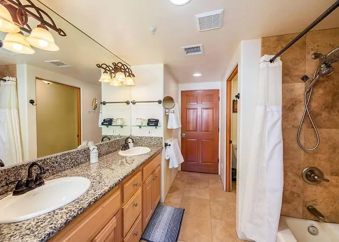 Uptown Gem: 3-bed Townhome With Majestic Views And Location Sedona