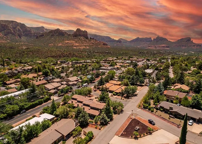 Uptown Gem: 3-bed Townhome With Majestic Views And Location Sedona